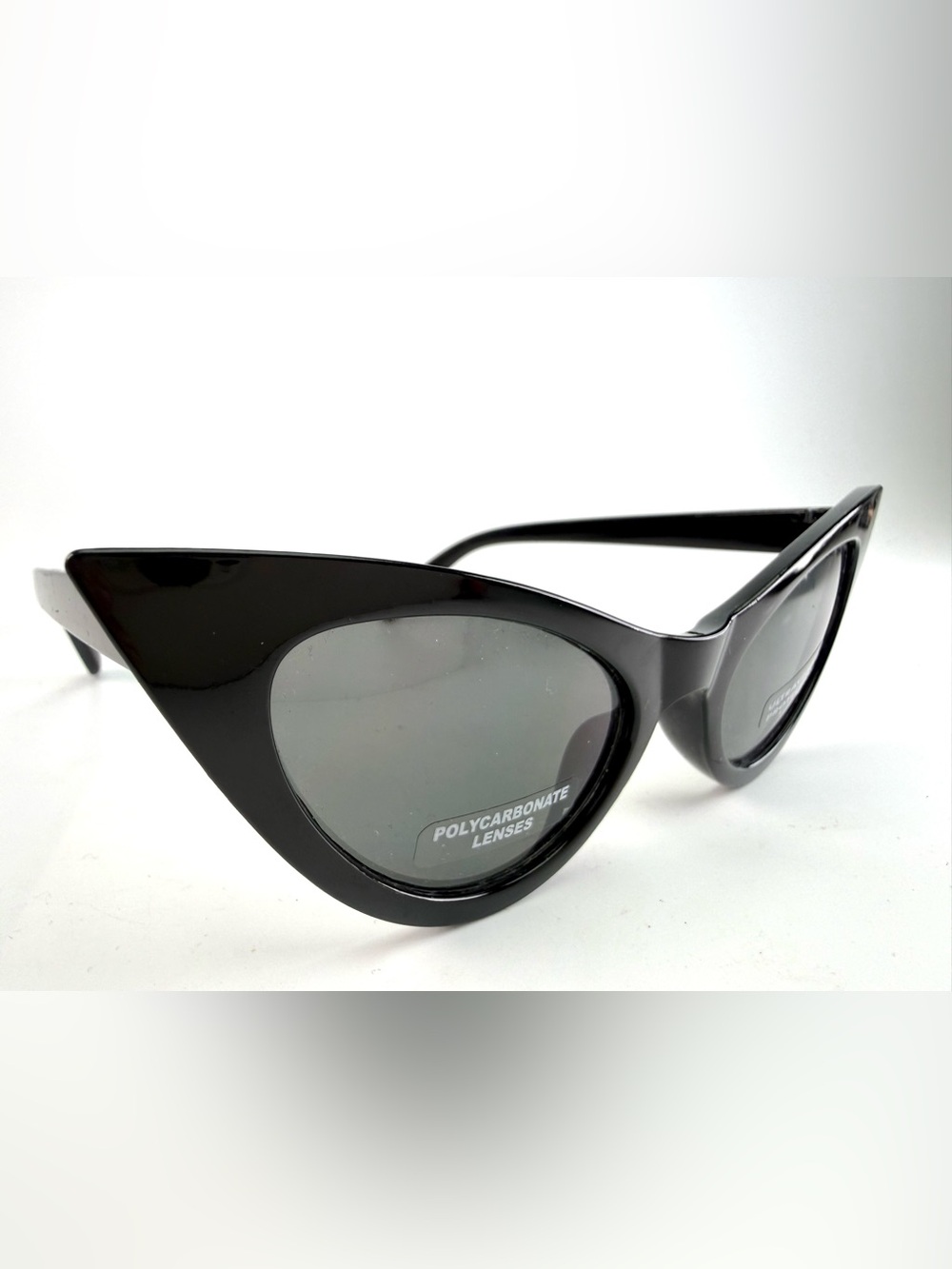 Black Cat Eye Sunglasses Women’s Retro Vintage Style UV Protection - Picture 2 of 4